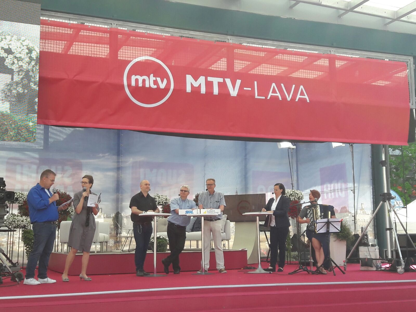 MTV-lavalla kiperä väittely käynnissä Suomi Areena